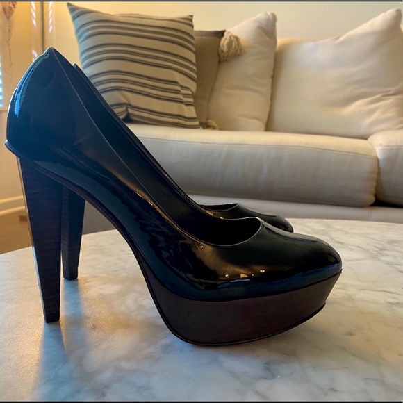 ๐ค๐คBCBG MaxAzria Black Patent Ma-Diva Heels - Picture 8 of 14